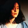 挪用1700万女孩曾向朋友借百万补漏